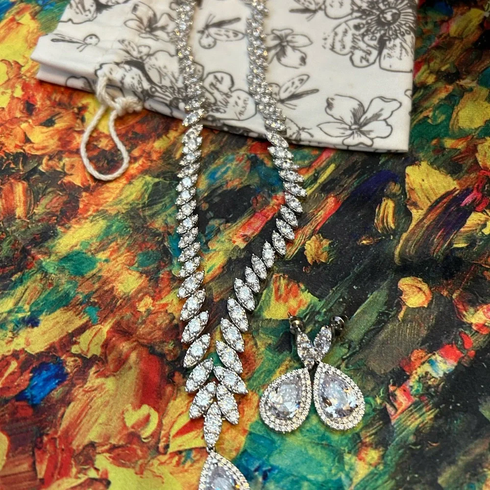 Unbranded Necklace Earring Set - Picture 3 of 4